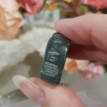 Load image into Gallery viewer, Elephant labradorite crystal carving gemstone 30mm 1