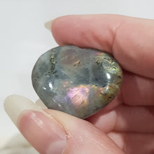 Load image into Gallery viewer, Heart labradorite purple flash crystal carving gemstone 28mm 4