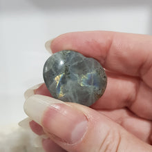 Load image into Gallery viewer, Heart labradorite purple flash crystal carving gemstone 28mm 4