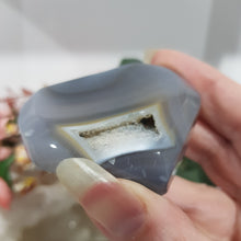 Load image into Gallery viewer, Druzy Agate Heart Crystal Carving Stone 65mm 10