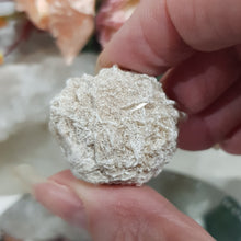 Load image into Gallery viewer, Desert Rose Selenite crystal stone Gemstone Specimen 30mm 5
