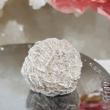 Load image into Gallery viewer, Desert Rose Selenite crystal stone Gemstone Specimen 29mm 7