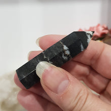 Load image into Gallery viewer, Zebra Agate Crystal Point Stone 50mm 6