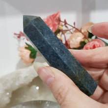 Load image into Gallery viewer, Kyanite Crystal Point Tower Stone 86mm 2 slight lean