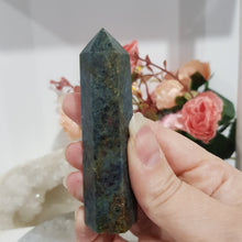 Load image into Gallery viewer, Kyanite Crystal Point Tower Stone 86mm 2 slight lean