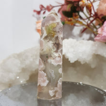 Load image into Gallery viewer, Flower Agate Crystal Point Stone 70mm 13  AMAZING FLOWERS