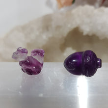 Load image into Gallery viewer, Mini Collectables crystal carving SQUIRREL & NUT fluorite gemstone 16mm 666