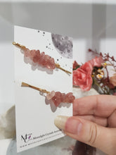 Load image into Gallery viewer, Hair Clip Set Crystal Chips Strawberry Quartz Gemstone Jewellery 55mm