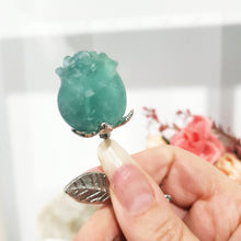 Load image into Gallery viewer, ROSE FLOWER Fluorite Crystal Carving Stone 150mm 1