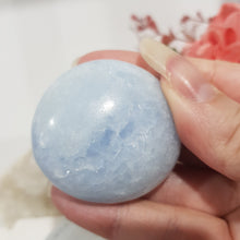 Load image into Gallery viewer, Celestite Palm Stone Crystal Carving 45mm 1