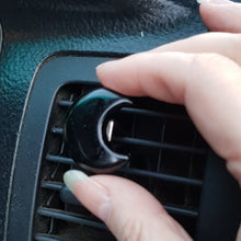 Load image into Gallery viewer, STAR Car Clip QUARTZ Crystal Carving Stone 30mm