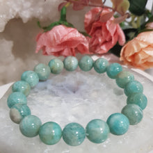 Load image into Gallery viewer, amazonite-crystal-gemstone-beaded-bracelet