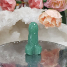 Load image into Gallery viewer, peen-crystal-carving-doodle-Aventurine-crystal-carvings-australia-Moonlight-Crystals-Australia