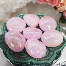 Load image into Gallery viewer, Titanium Aura Quartz Pink Crystal Tumble Stone 25mm - 30mm