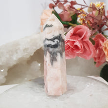 Load image into Gallery viewer, zebra agate crystal point tower