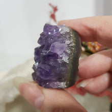 Load image into Gallery viewer, Heart amethyt cluster