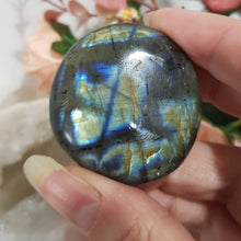 Load image into Gallery viewer, Labradorite crystal Palm Stone gemstone 45mm 12 SCRATCHES