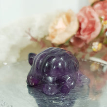 Load image into Gallery viewer, Turtle Fluorite Crystal Carving Stone 40mm 17