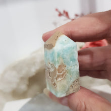 Load image into Gallery viewer, Hemimorphite Crystal Point Stone 50mm 20