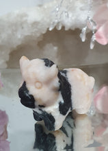 Load image into Gallery viewer, Highland Cow Zebra Agate Animal Crystal Carving Stone
Promotes Clarity and Communication
Beautiful Zebra Agate Highland Cow Crystal Carving.