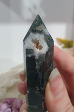 Load image into Gallery viewer, Moss Agate Crystal Tower Point Stone
INSPIRES GROUNDING AND CONNECTION TO EARTH
Lovely Moss Agate Crystal Point Tower.