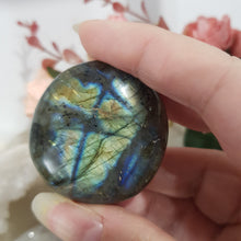 Load image into Gallery viewer, Labradorite crystal Palm Stone gemstone 45mm 12 SCRATCHES