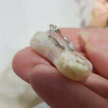 Load image into Gallery viewer, Thong Flip Flop Flower Agate Crystal Carving Stone 30mm 5