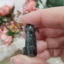 Load image into Gallery viewer, peen-crystal-carving-doodle-unakite-crystal-carvings-australia-Moonlight-Crystals-Australia