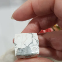 Load image into Gallery viewer, Die Dice Crystal Carving Howlite Stone 20mm 1 INCLUSIONS UNEVEN