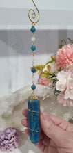 Load image into Gallery viewer, WAND OF PSYCHIC ACTIVATION - Handcrafted Apatite Tower Point Stone Gold Crystal Energy Enhancer© | Hanger | Ornament | Suncatcher
VISION | WISDOM | INTUITION
Gorgeous Apatite Point beaded with Apatite & Quartz. Wire wrapped in gold