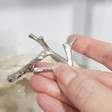 Load image into Gallery viewer, Sphere or specimen BRANCH alloy SILVER stand 50mm