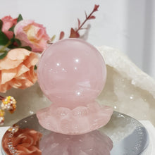 Load image into Gallery viewer, lotus flower Rose Quartz carving 1