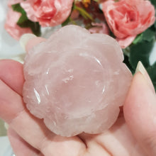 Load image into Gallery viewer, lotus flower Rose Quartz crystal carving 55mm 2