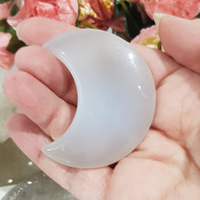 Load image into Gallery viewer, Druzy Agate crystal crescent moon carving stone 65mm 4
