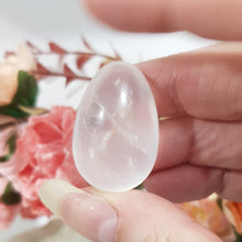 Load image into Gallery viewer, Egg Quartz crystal Carving stone 30mm 2