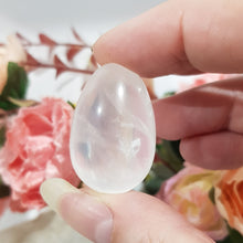 Load image into Gallery viewer, Egg Quartz crystal Carving stone 30mm 2