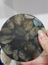 Load image into Gallery viewer, Crystal round disc slab with Labradorite stone  110mm 2
