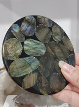 Load image into Gallery viewer, Crystal round disc slab with Labradorite stone  110mm 2
