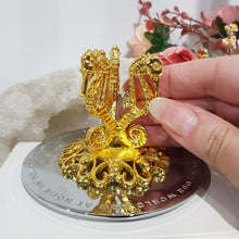 Load image into Gallery viewer, Sphere Stand SEAHORSE gold alloy crystal stand 60mm
