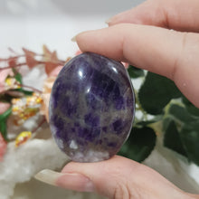 Load image into Gallery viewer, Amethyst Chevron Crystal Carving Palm Stone 45mm 3
