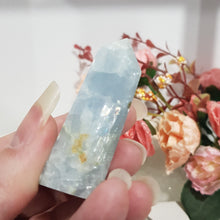 Load image into Gallery viewer, Celestite Crystal Point Gemstone 55mm 1
