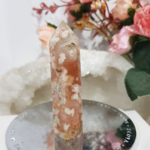 Load image into Gallery viewer, Flower Agate Crystal Point Stone 75mm 11  Gorgeous flowers and druzy!
