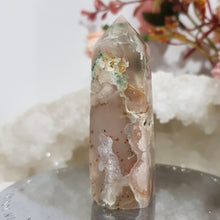 Load image into Gallery viewer, Flower Agate Crystal Point Stone 64mm 15  AMAZING FLOWERS AND GREEN
