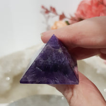 Load image into Gallery viewer, Pyramid Amethyst Crystal Carving Stone 30mm 1
