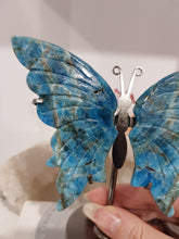 Load image into Gallery viewer, Butterfly Wings on Stand Apatite Crystal carving gemstone stone 120mm 1 INCLUSIONS &amp; DIVITS
