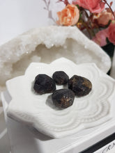 Load image into Gallery viewer, Garnet Raw Crystal Stone 20 - 25mm
