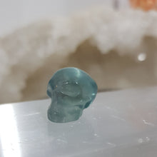 Load image into Gallery viewer, Mini Collectables crystal carving SKULL fluorite gemstone 15mm 693
