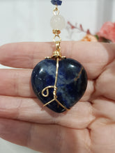 Load image into Gallery viewer, CLARITY / SELF ESTEEM / SPIRITUALITY - Sodalite Crystal Heart Gold Energy Enhancer / Hanger / Sun Catcher 180mm EE36
