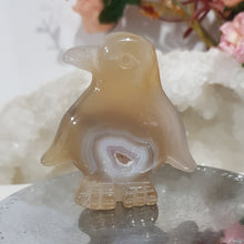 Load image into Gallery viewer, PENGUIN Druzy Agate Crystal Carving Stone 50mm 1  TIny lean
