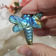 Load image into Gallery viewer, Dragonfly Labradorite Crystal Carving Stone 35mm 2 GREAT FLASH!
